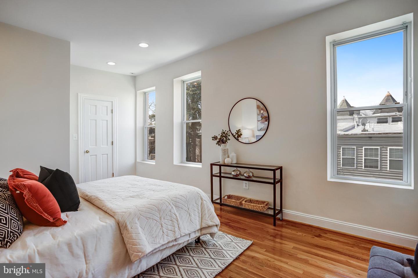 15 TODD PL NE, WASHINGTON, District Of Columbia 20002, 4 Bedrooms Bedrooms, ,2 BathroomsBathrooms,Residential,For sale,15 TODD PL NE,DCDC2231724 MLS # DCDC2231724