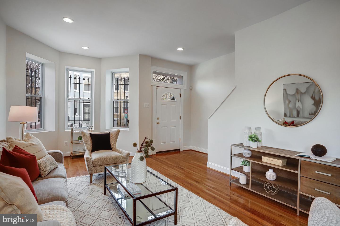 15 TODD PL NE, WASHINGTON, District Of Columbia 20002, 4 Bedrooms Bedrooms, ,2 BathroomsBathrooms,Residential,For sale,15 TODD PL NE,DCDC2231724 MLS # DCDC2231724