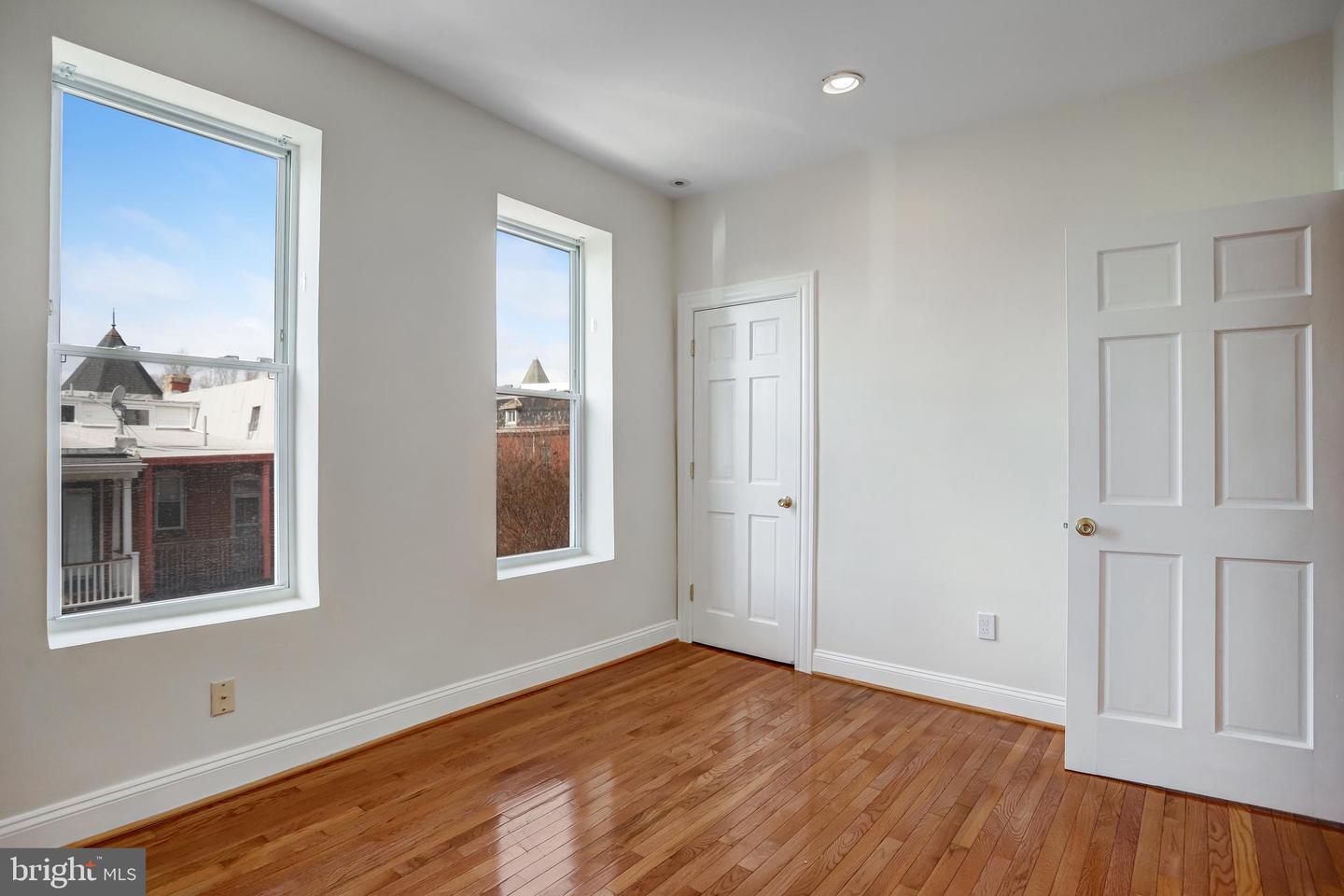 15 TODD PL NE, WASHINGTON, District Of Columbia 20002, 4 Bedrooms Bedrooms, ,2 BathroomsBathrooms,Residential,For sale,15 TODD PL NE,DCDC2231724 MLS # DCDC2231724