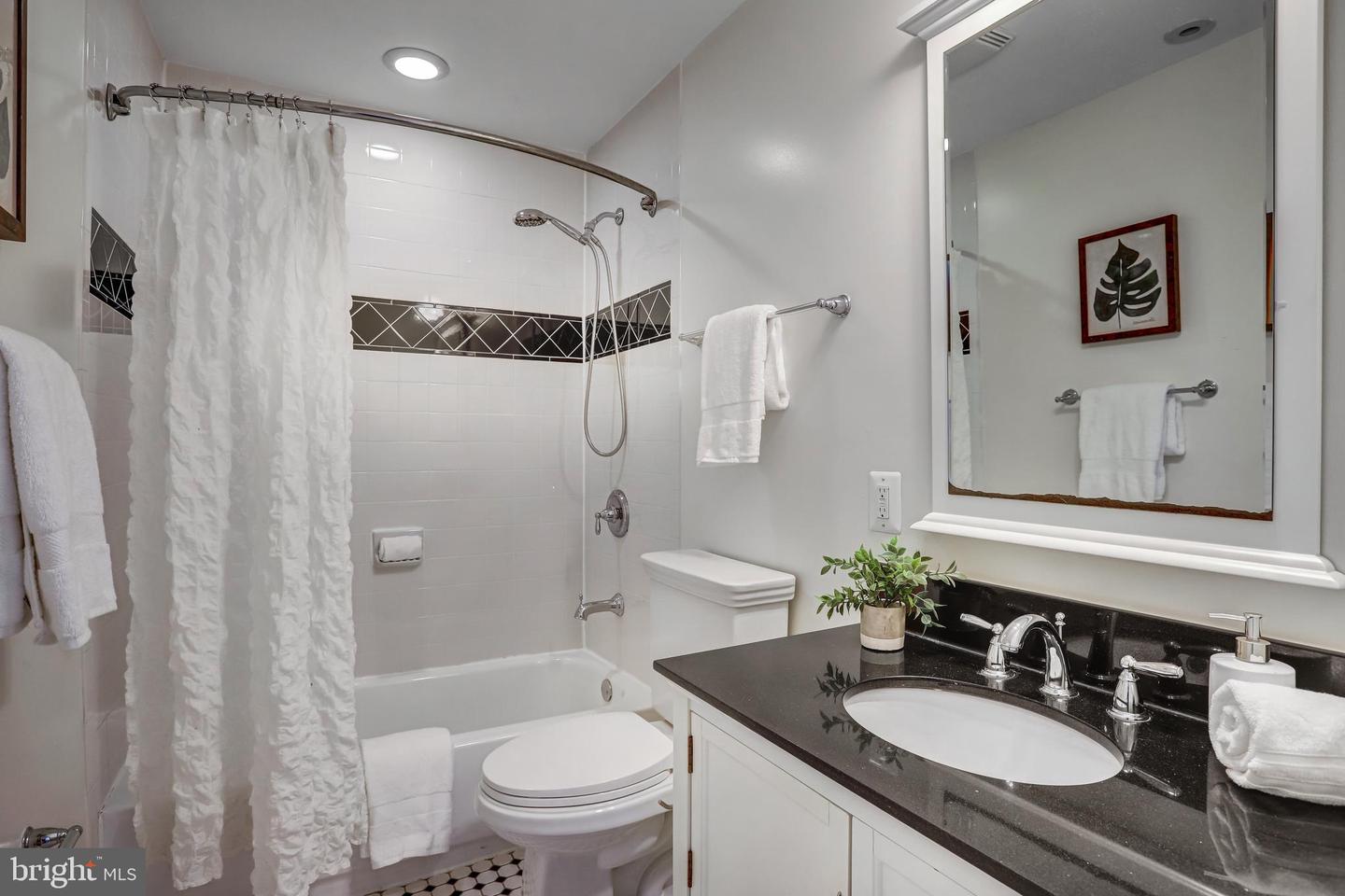 15 TODD PL NE, WASHINGTON, District Of Columbia 20002, 4 Bedrooms Bedrooms, ,2 BathroomsBathrooms,Residential,For sale,15 TODD PL NE,DCDC2231724 MLS # DCDC2231724