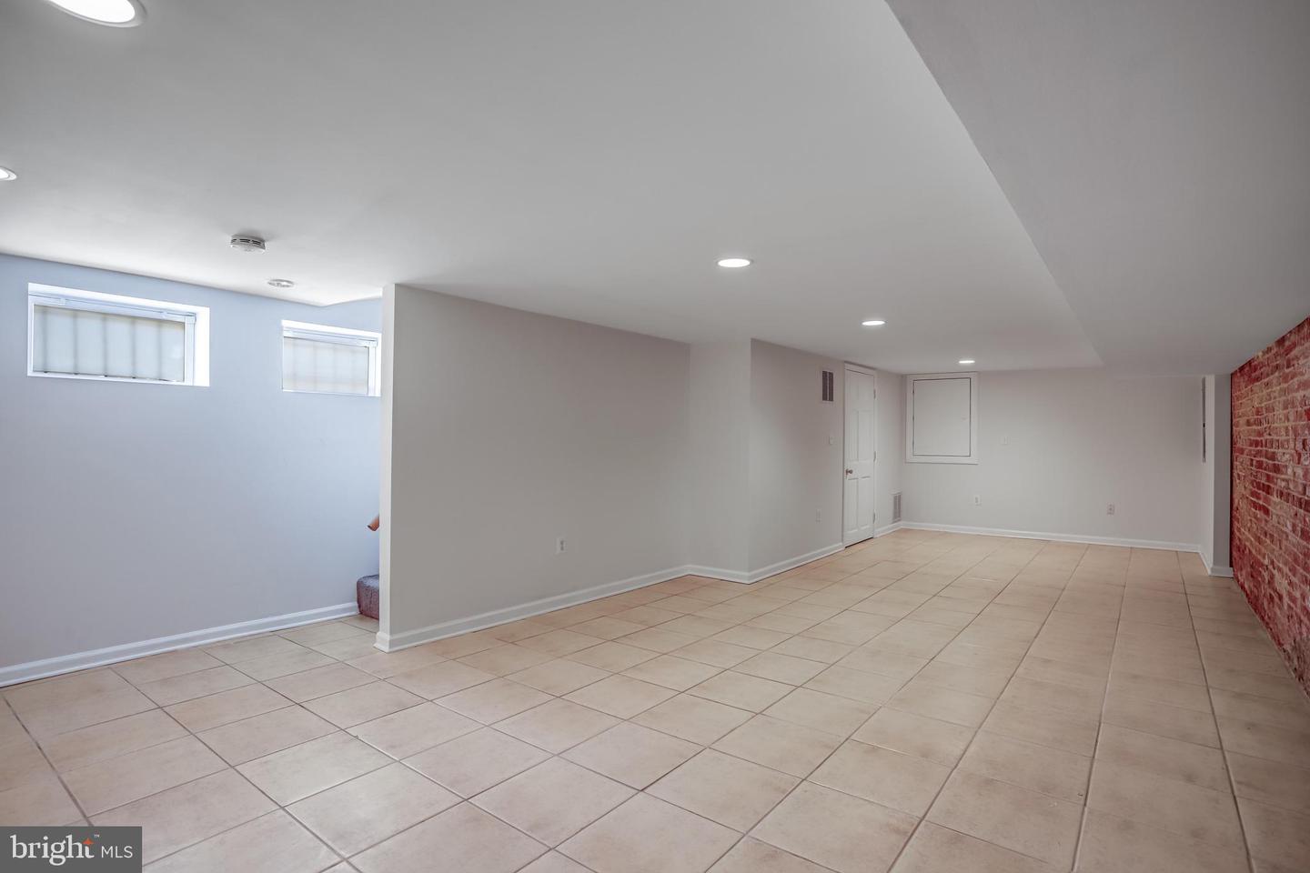 15 TODD PL NE, WASHINGTON, District Of Columbia 20002, 4 Bedrooms Bedrooms, ,2 BathroomsBathrooms,Residential,For sale,15 TODD PL NE,DCDC2231724 MLS # DCDC2231724