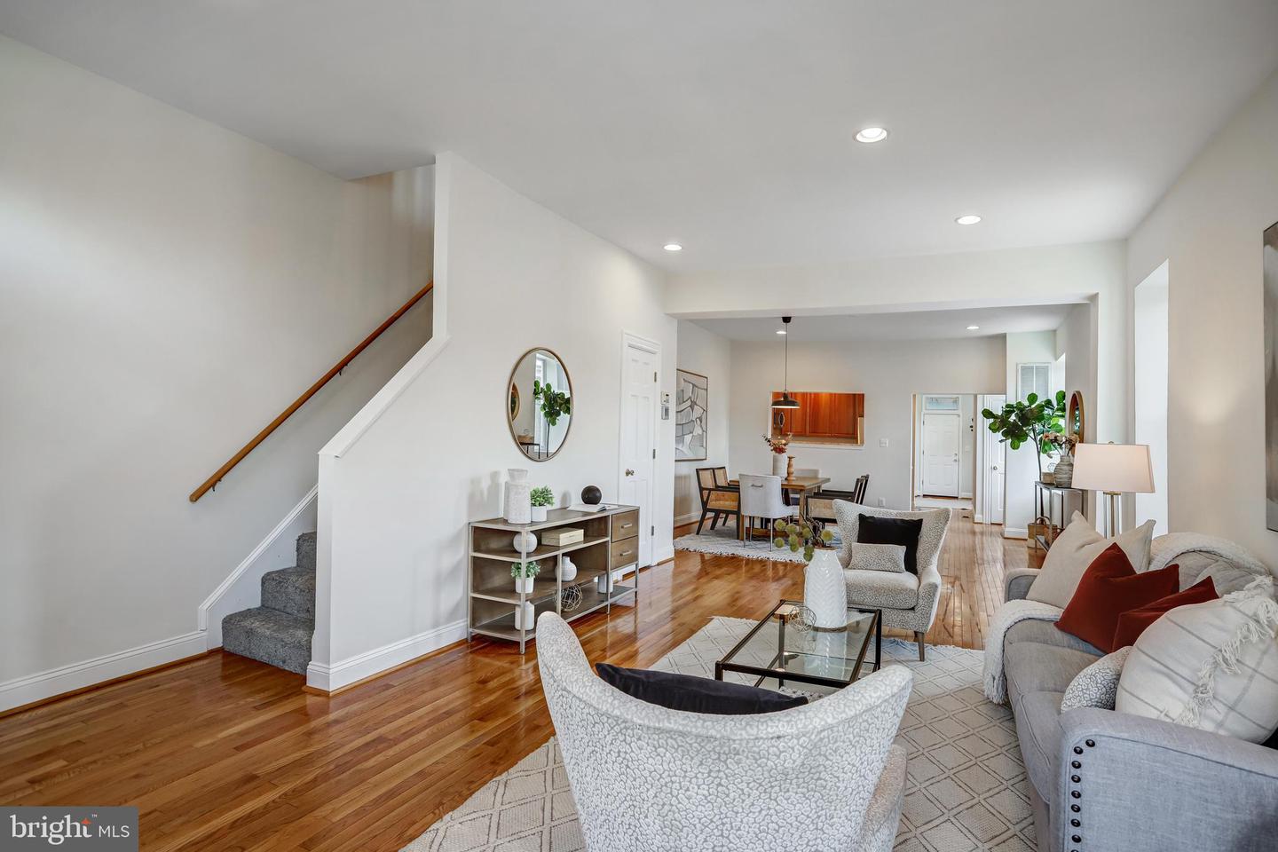 15 TODD PL NE, WASHINGTON, District Of Columbia 20002, 4 Bedrooms Bedrooms, ,2 BathroomsBathrooms,Residential,For sale,15 TODD PL NE,DCDC2231724 MLS # DCDC2231724