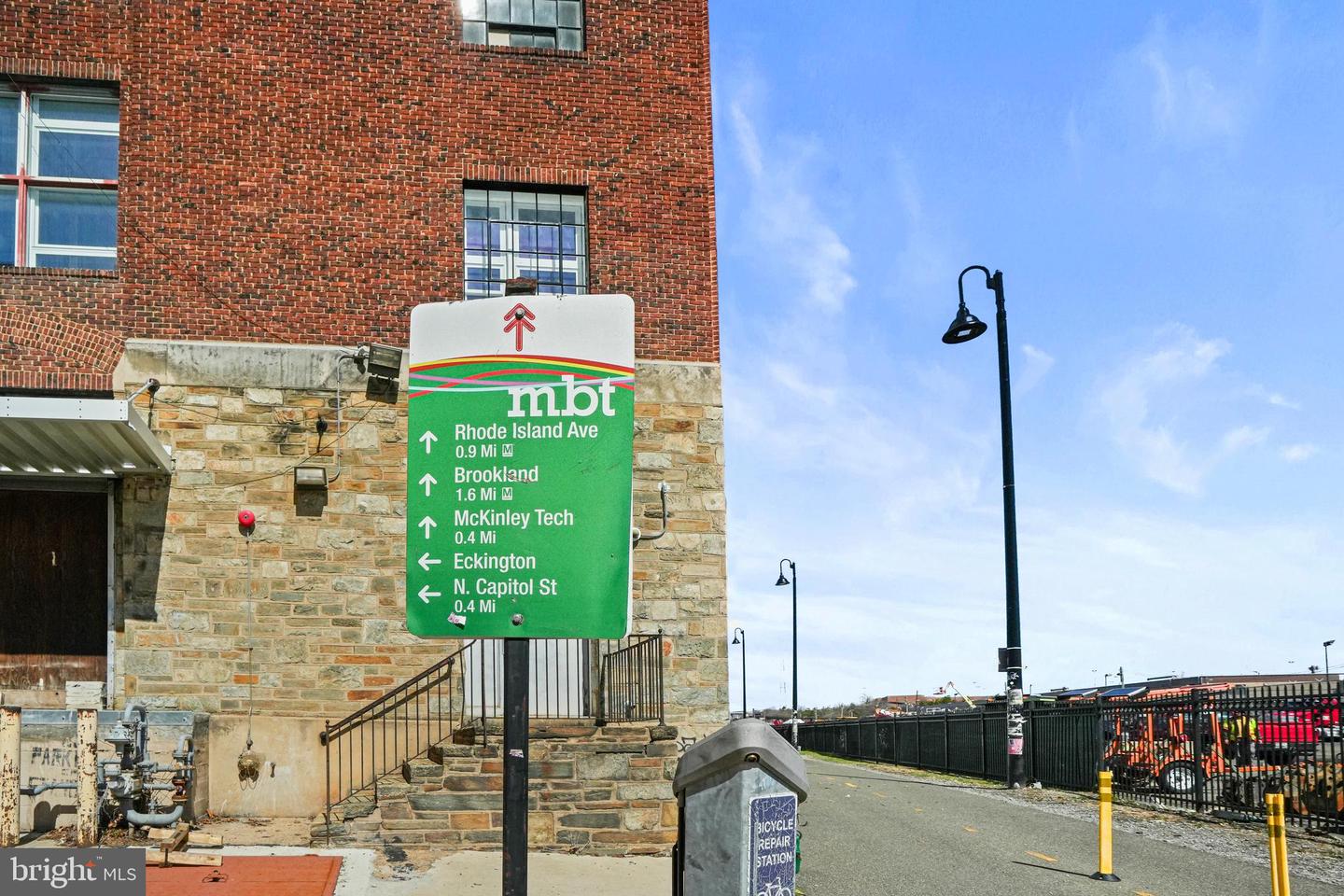 15 TODD PL NE, WASHINGTON, District Of Columbia 20002, 4 Bedrooms Bedrooms, ,2 BathroomsBathrooms,Residential,For sale,15 TODD PL NE,DCDC2231724 MLS # DCDC2231724