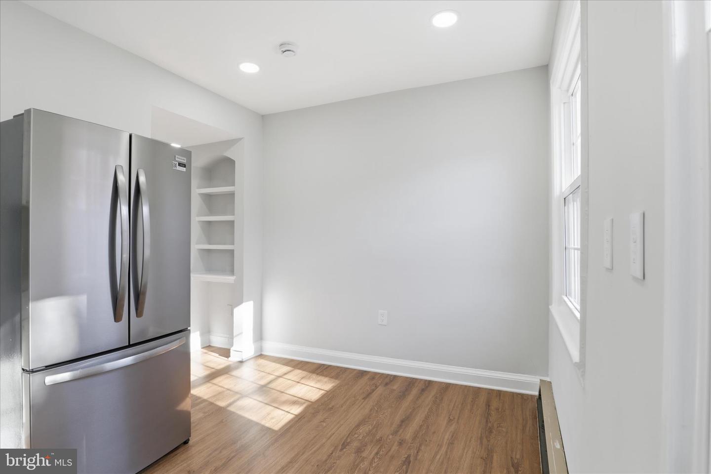 1804 W ABINGDON DR #201, ALEXANDRIA, Virginia 22314, 1 Bedroom Bedrooms, ,1 BathroomBathrooms,Residential,For sale,1804 W ABINGDON DR #201,VAAX2052014 MLS # VAAX2052014