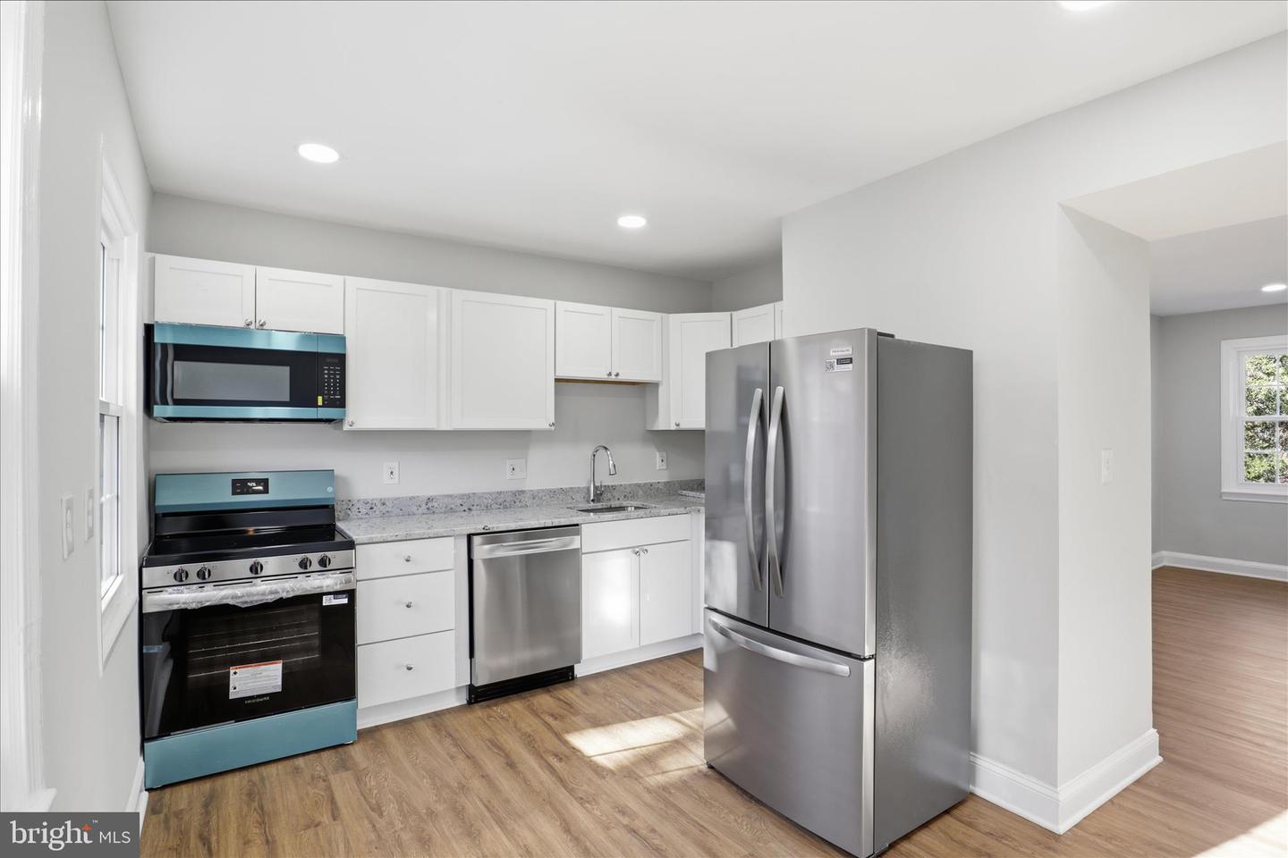 1804 W ABINGDON DR #201, ALEXANDRIA, Virginia 22314, 1 Bedroom Bedrooms, ,1 BathroomBathrooms,Residential,For sale,1804 W ABINGDON DR #201,VAAX2052014 MLS # VAAX2052014