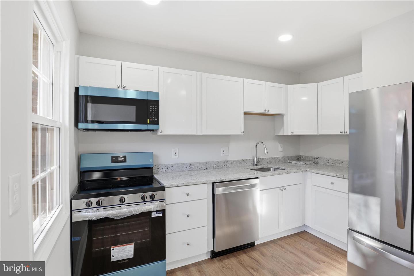 1804 W ABINGDON DR #201, ALEXANDRIA, Virginia 22314, 1 Bedroom Bedrooms, ,1 BathroomBathrooms,Residential,For sale,1804 W ABINGDON DR #201,VAAX2052014 MLS # VAAX2052014