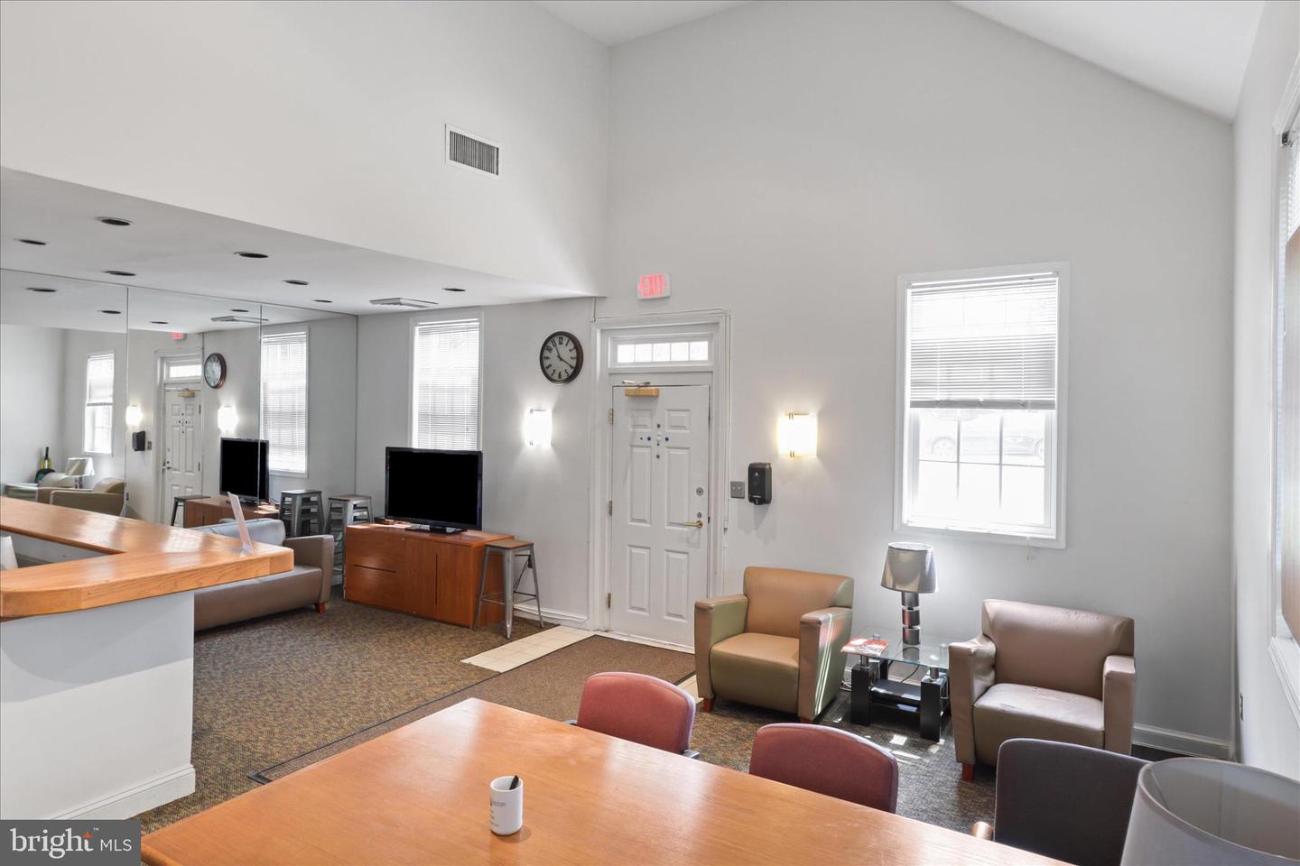 1804 W ABINGDON DR #201, ALEXANDRIA, Virginia 22314, 1 Bedroom Bedrooms, ,1 BathroomBathrooms,Residential,For sale,1804 W ABINGDON DR #201,VAAX2052014 MLS # VAAX2052014