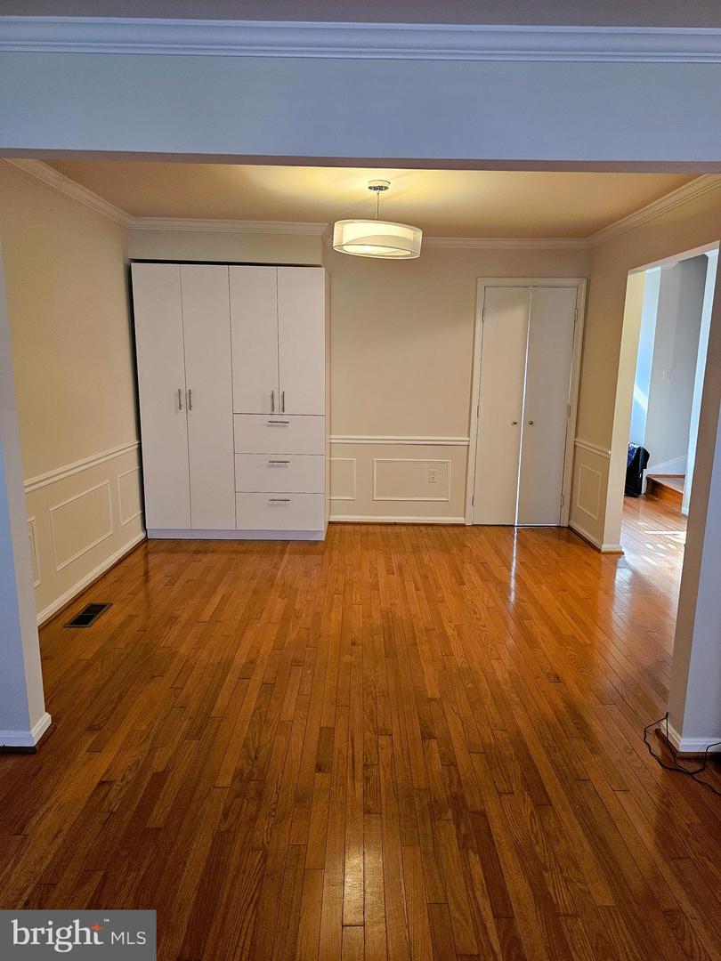 4313 GREENBERRY LN, ANNANDALE, Virginia 22003, 3 Bedrooms Bedrooms, ,3 BathroomsBathrooms,Residential,For sale,4313 GREENBERRY LN,VAFX2280364 MLS # VAFX2280364