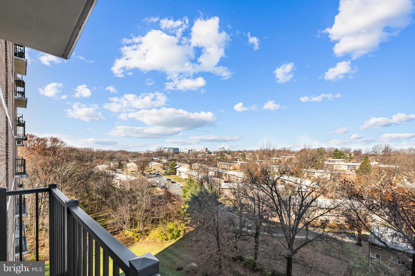 2300 PIMMIT DR #807, FALLS CHURCH, Virginia 22043, 1 Bedroom Bedrooms, ,1 BathroomBathrooms,Residential,For sale,2300 PIMMIT DR #807,VAFX2280398 MLS # VAFX2280398