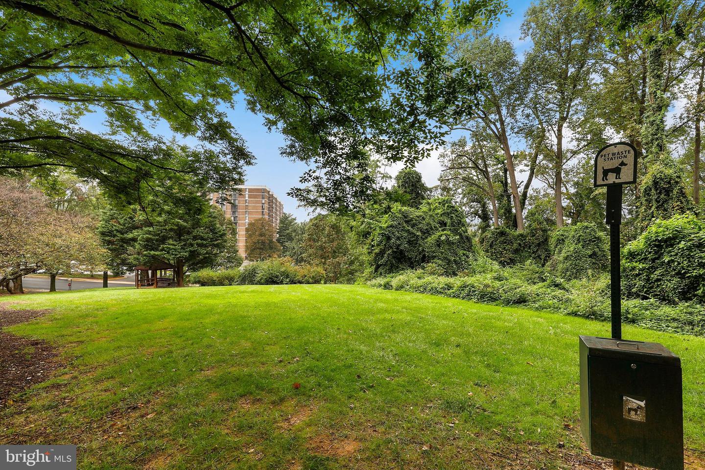 2300 PIMMIT DR #807, FALLS CHURCH, Virginia 22043, 1 Bedroom Bedrooms, ,1 BathroomBathrooms,Residential,For sale,2300 PIMMIT DR #807,VAFX2280398 MLS # VAFX2280398