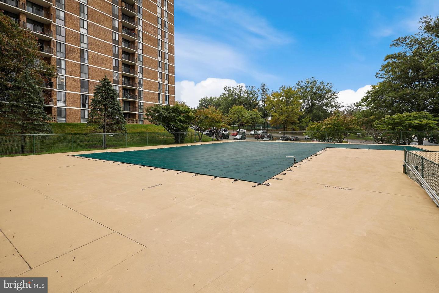 2300 PIMMIT DR #807, FALLS CHURCH, Virginia 22043, 1 Bedroom Bedrooms, ,1 BathroomBathrooms,Residential,For sale,2300 PIMMIT DR #807,VAFX2280398 MLS # VAFX2280398