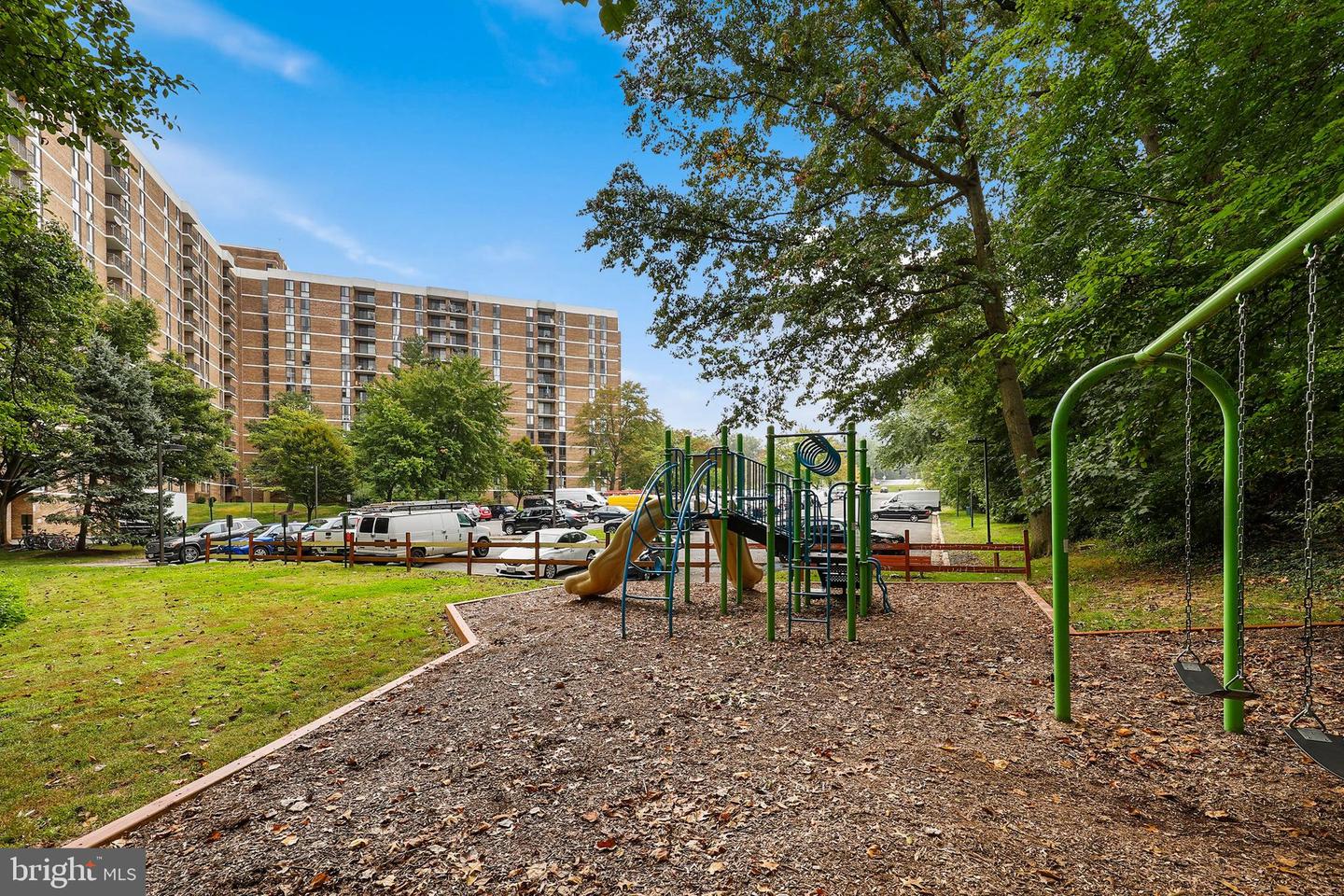 2300 PIMMIT DR #807, FALLS CHURCH, Virginia 22043, 1 Bedroom Bedrooms, ,1 BathroomBathrooms,Residential,For sale,2300 PIMMIT DR #807,VAFX2280398 MLS # VAFX2280398