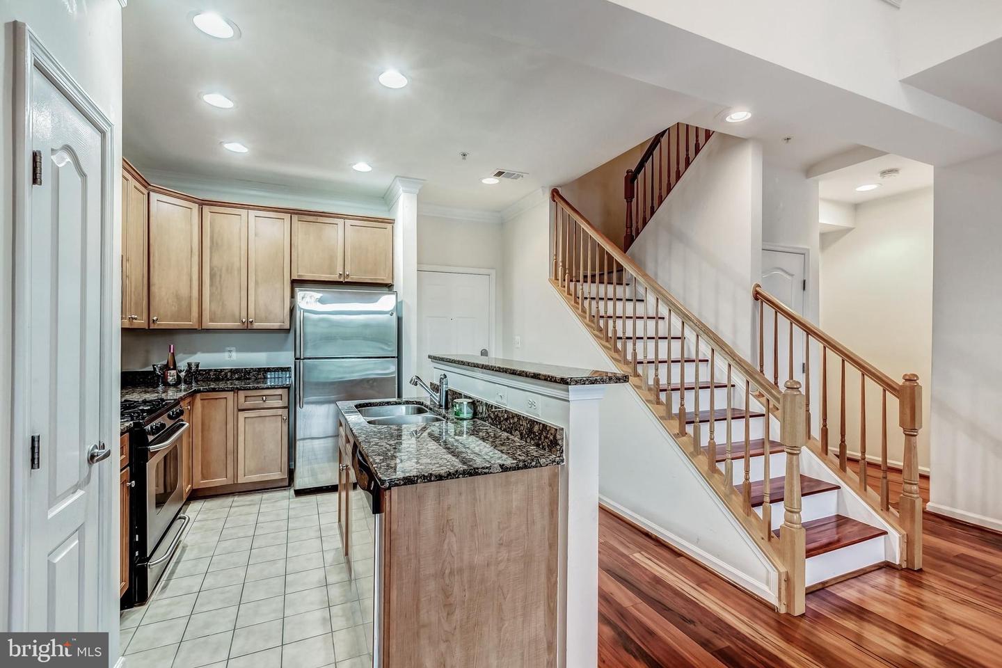 9000 LORTON STATION BLVD #205, LORTON, Virginia 22079, 2 Bedrooms Bedrooms, 7 Rooms Rooms,2 BathroomsBathrooms,Residential,For sale,9000 LORTON STATION BLVD #205,VAFX2280816 MLS # VAFX2280816