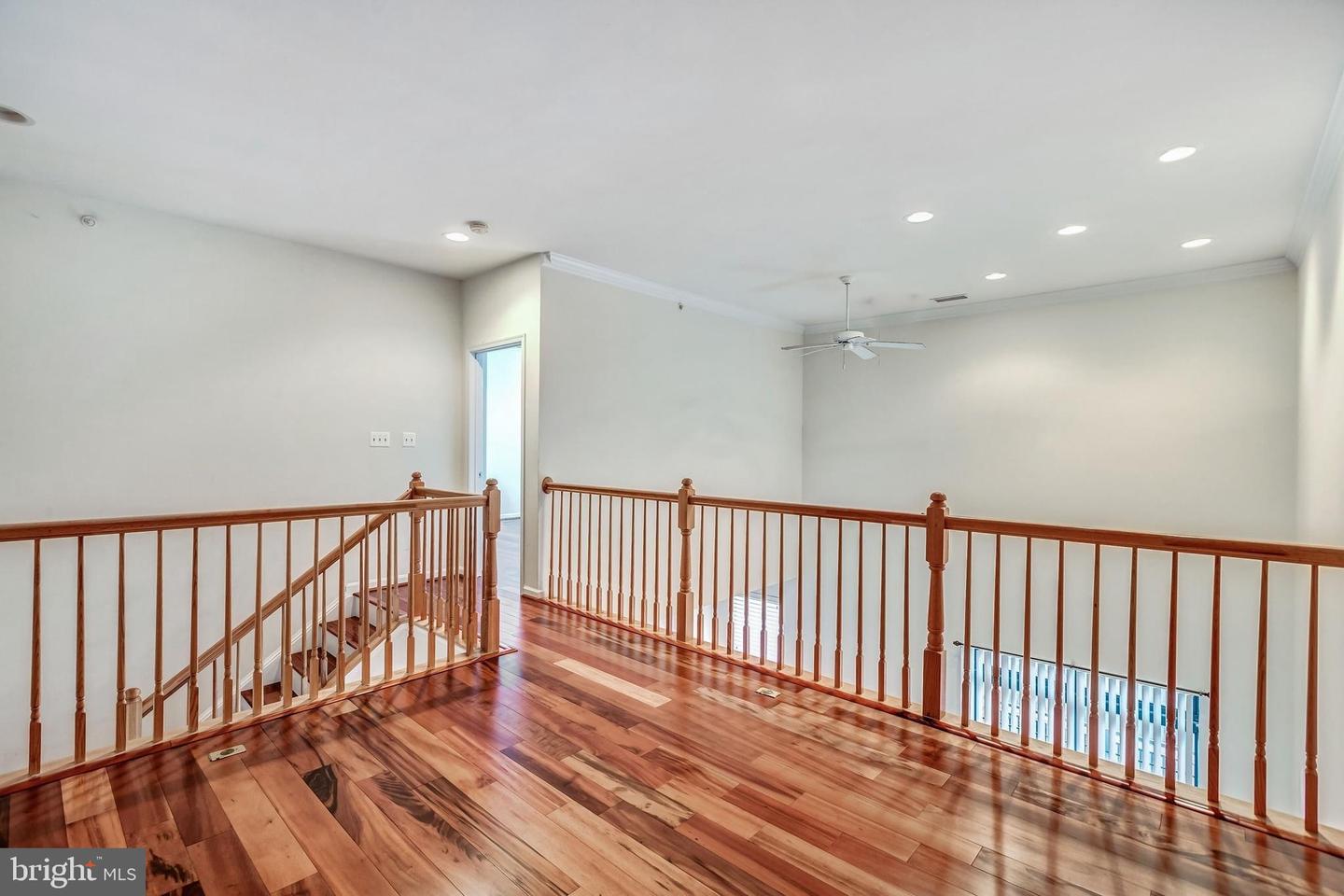 9000 LORTON STATION BLVD #205, LORTON, Virginia 22079, 2 Bedrooms Bedrooms, 7 Rooms Rooms,2 BathroomsBathrooms,Residential,For sale,9000 LORTON STATION BLVD #205,VAFX2280816 MLS # VAFX2280816