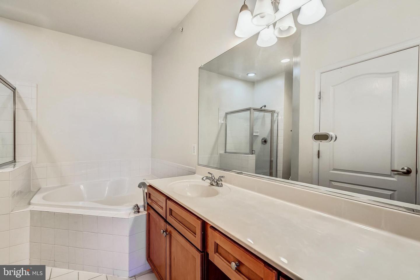 9000 LORTON STATION BLVD #205, LORTON, Virginia 22079, 2 Bedrooms Bedrooms, 7 Rooms Rooms,2 BathroomsBathrooms,Residential,For sale,9000 LORTON STATION BLVD #205,VAFX2280816 MLS # VAFX2280816