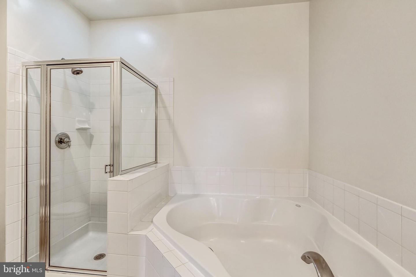 9000 LORTON STATION BLVD #205, LORTON, Virginia 22079, 2 Bedrooms Bedrooms, 7 Rooms Rooms,2 BathroomsBathrooms,Residential,For sale,9000 LORTON STATION BLVD #205,VAFX2280816 MLS # VAFX2280816