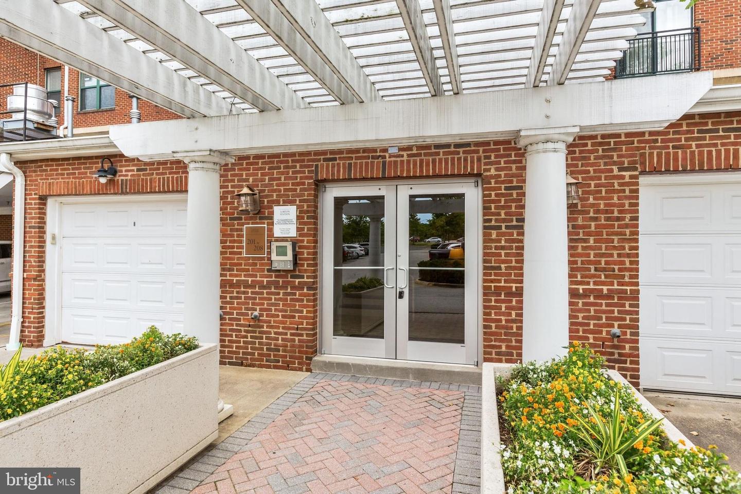 9000 LORTON STATION BLVD #205, LORTON, Virginia 22079, 2 Bedrooms Bedrooms, 7 Rooms Rooms,2 BathroomsBathrooms,Residential,For sale,9000 LORTON STATION BLVD #205,VAFX2280816 MLS # VAFX2280816