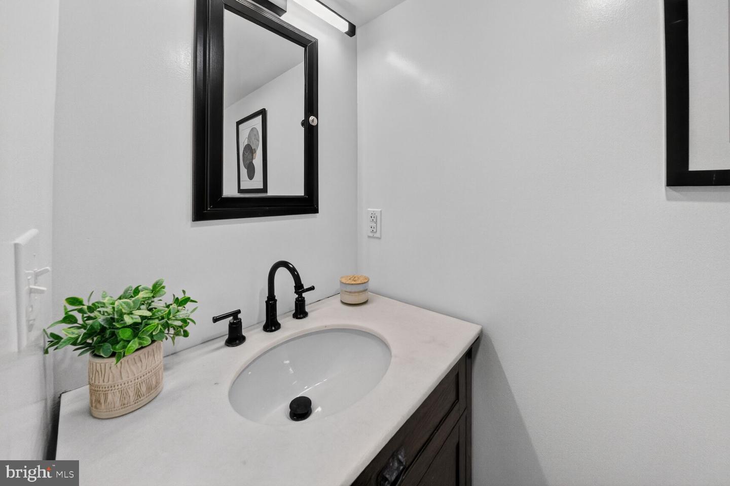 832 DELAFIELD ST NE, WASHINGTON, District Of Columbia 20017, 5 Bedrooms Bedrooms, ,2 BathroomsBathrooms,Residential,For sale,832 DELAFIELD ST NE,DCDC2233362 MLS # DCDC2233362