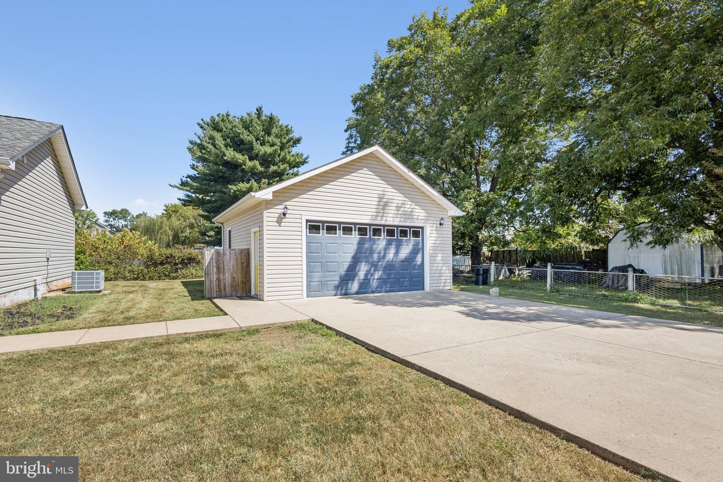 200 POWELL ST, FREDERICKSBURG, Virginia 22408, 3 Bedrooms Bedrooms, 8 Rooms Rooms,2 BathroomsBathrooms,Residential,For sale,200 POWELL ST,VASP2037884 MLS # VASP2037884