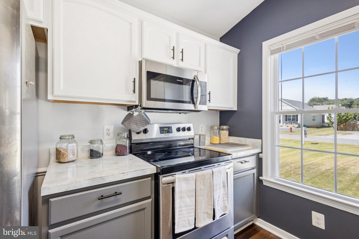 200 POWELL ST, FREDERICKSBURG, Virginia 22408, 3 Bedrooms Bedrooms, 8 Rooms Rooms,2 BathroomsBathrooms,Residential,For sale,200 POWELL ST,VASP2037884 MLS # VASP2037884