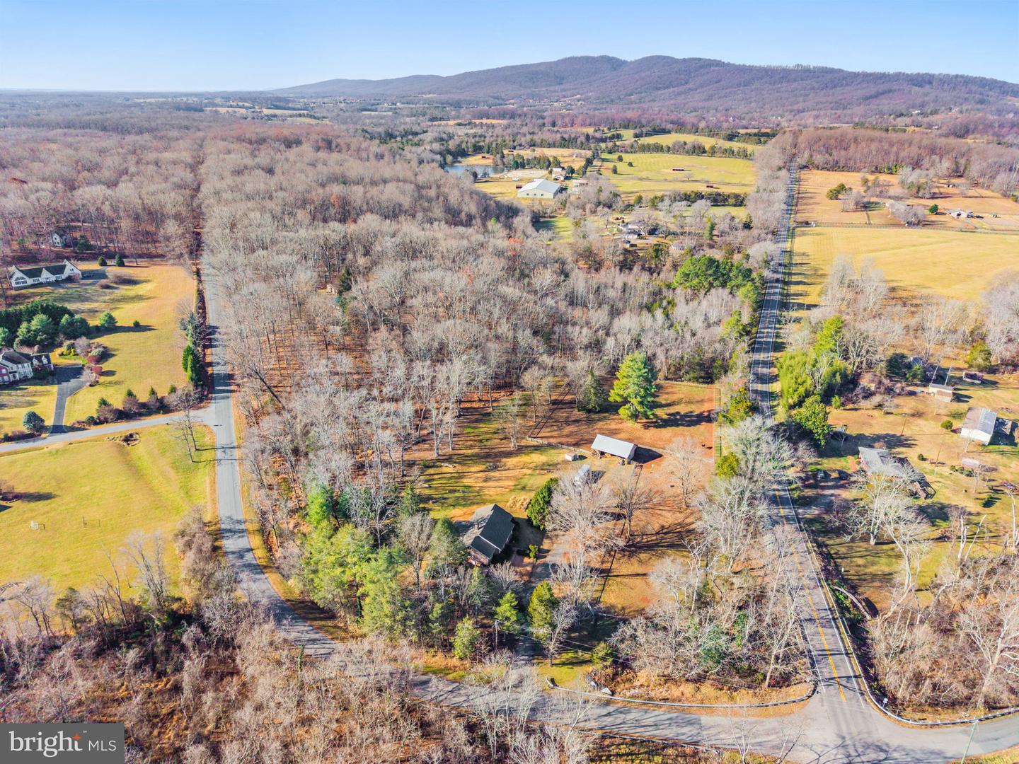 19168 LOVERS LN, GORDONSVILLE, Virginia 22942, 3 Bedrooms Bedrooms, ,2 BathroomsBathrooms,Residential,For sale,19168 LOVERS LN,VAOR2012878 MLS # VAOR2012878