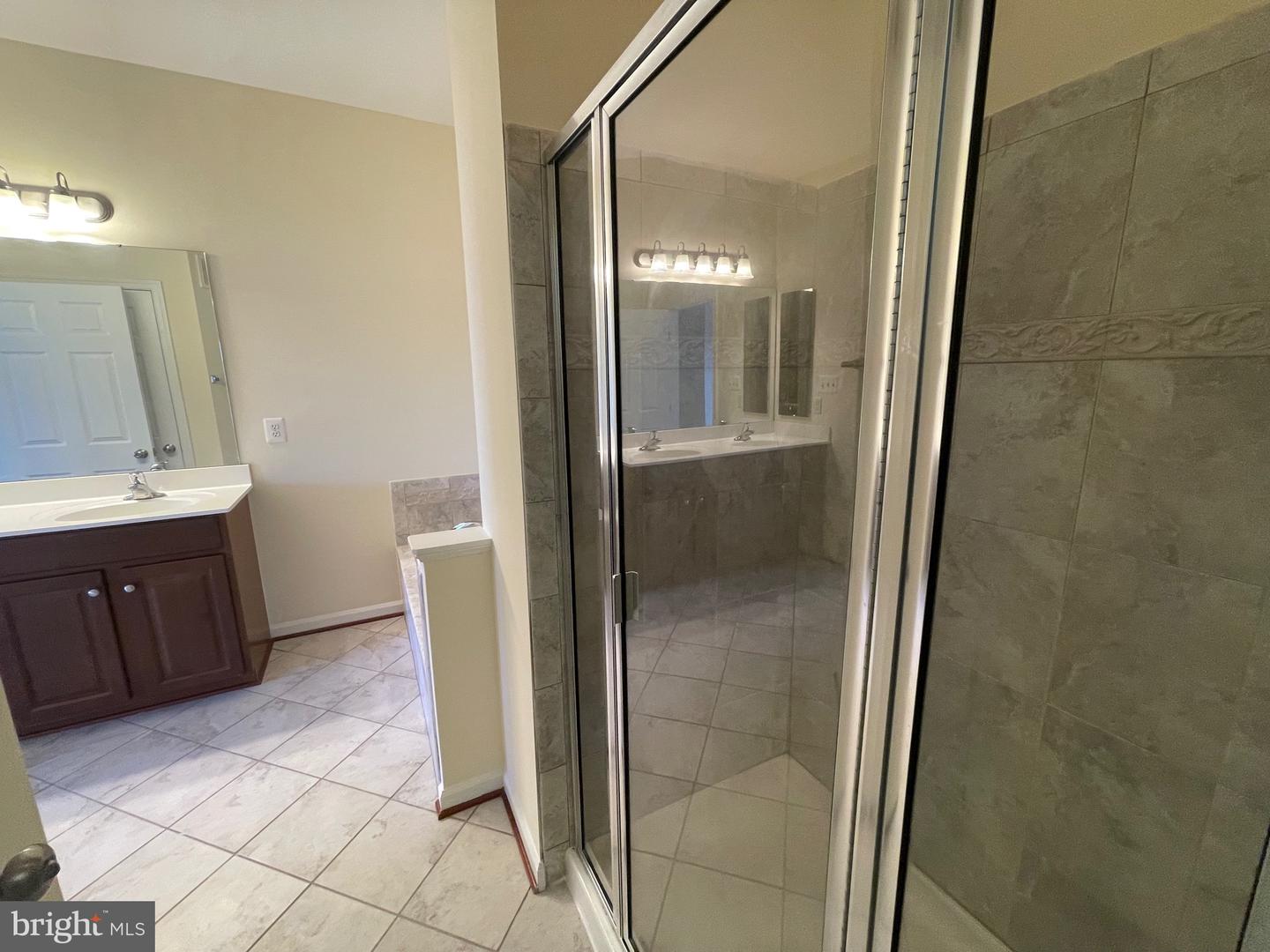 2707 SHEFFIELD HILL WAY, WOODBRIDGE, Virginia 22191, 3 Bedrooms Bedrooms, ,2 BathroomsBathrooms,Residential,For sale,2707 SHEFFIELD HILL WAY,VAPW2108496 MLS # VAPW2108496