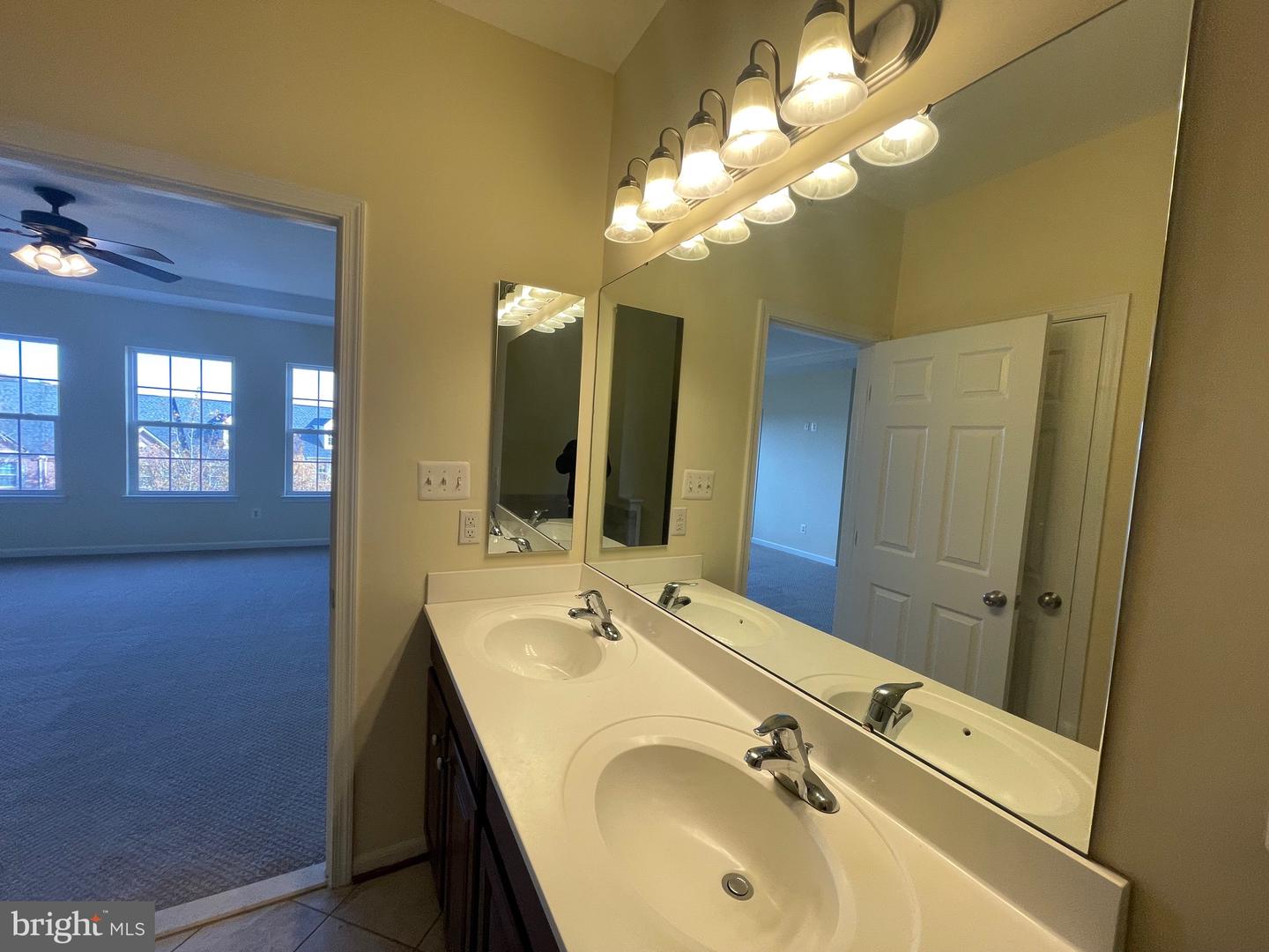 2707 SHEFFIELD HILL WAY, WOODBRIDGE, Virginia 22191, 3 Bedrooms Bedrooms, ,2 BathroomsBathrooms,Residential,For sale,2707 SHEFFIELD HILL WAY,VAPW2108496 MLS # VAPW2108496