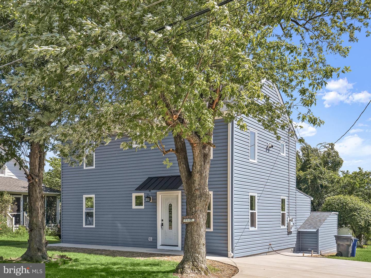 2917 E LEE AVE, ALEXANDRIA, Virginia 22306, 4 Bedrooms Bedrooms, ,3 BathroomsBathrooms,Residential,For sale,2917 E LEE AVE,VAFX2280930 MLS # VAFX2280930