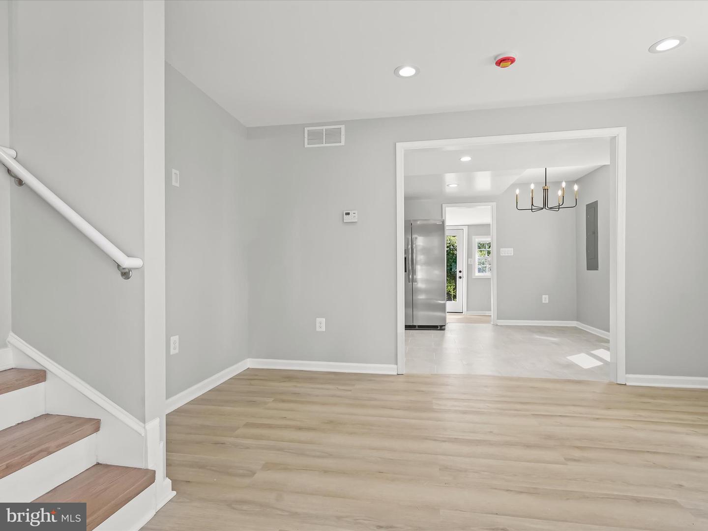 2917 E LEE AVE, ALEXANDRIA, Virginia 22306, 4 Bedrooms Bedrooms, ,3 BathroomsBathrooms,Residential,For sale,2917 E LEE AVE,VAFX2280930 MLS # VAFX2280930