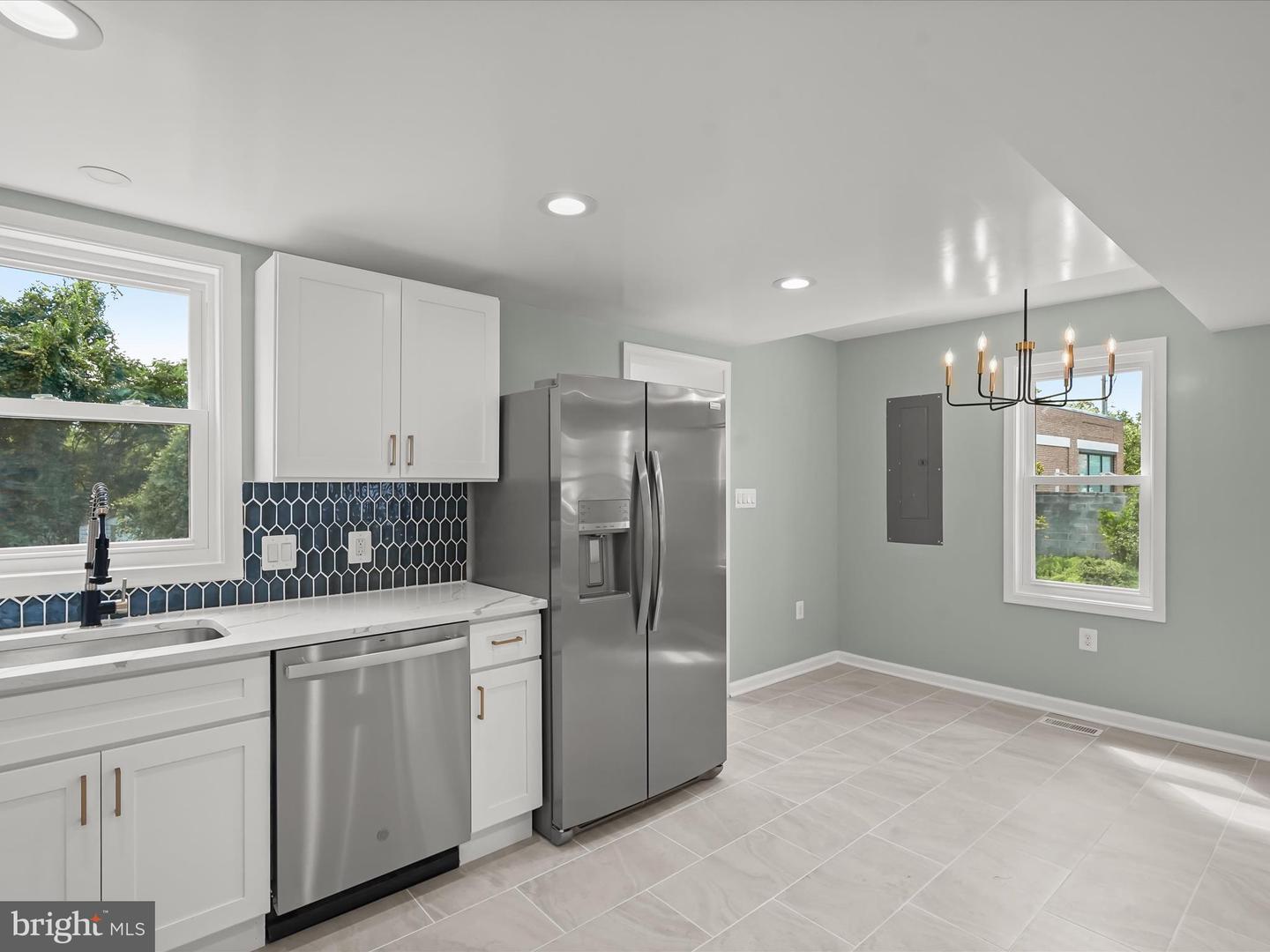 2917 E LEE AVE, ALEXANDRIA, Virginia 22306, 4 Bedrooms Bedrooms, ,3 BathroomsBathrooms,Residential,For sale,2917 E LEE AVE,VAFX2280930 MLS # VAFX2280930