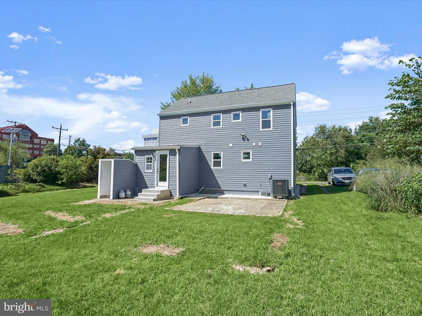 2917 E LEE AVE, ALEXANDRIA, Virginia 22306, 4 Bedrooms Bedrooms, ,3 BathroomsBathrooms,Residential,For sale,2917 E LEE AVE,VAFX2280930 MLS # VAFX2280930