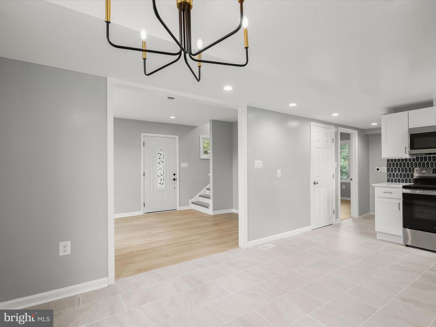 2917 E LEE AVE, ALEXANDRIA, Virginia 22306, 4 Bedrooms Bedrooms, ,3 BathroomsBathrooms,Residential,For sale,2917 E LEE AVE,VAFX2280930 MLS # VAFX2280930