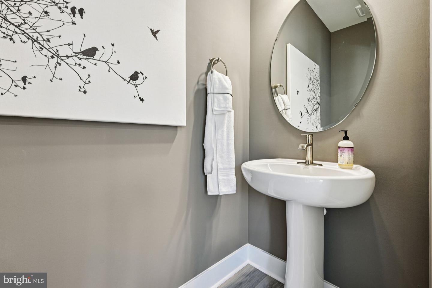 1817 HARVEST DR, WINCHESTER, Virginia 22601, 4 Bedrooms Bedrooms, ,3 BathroomsBathrooms,Residential,For sale,1817 HARVEST DR,VAWI2009540 MLS # VAWI2009540