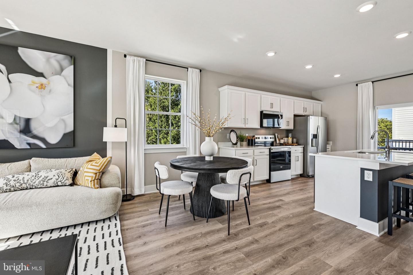 1817 HARVEST DR, WINCHESTER, Virginia 22601, 4 Bedrooms Bedrooms, ,3 BathroomsBathrooms,Residential,For sale,1817 HARVEST DR,VAWI2009540 MLS # VAWI2009540