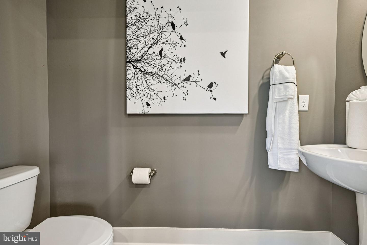 1829 HARVEST DR, WINCHESTER, Virginia 22601, 4 Bedrooms Bedrooms, ,3 BathroomsBathrooms,Residential,For sale,1829 HARVEST DR,VAWI2009542 MLS # VAWI2009542