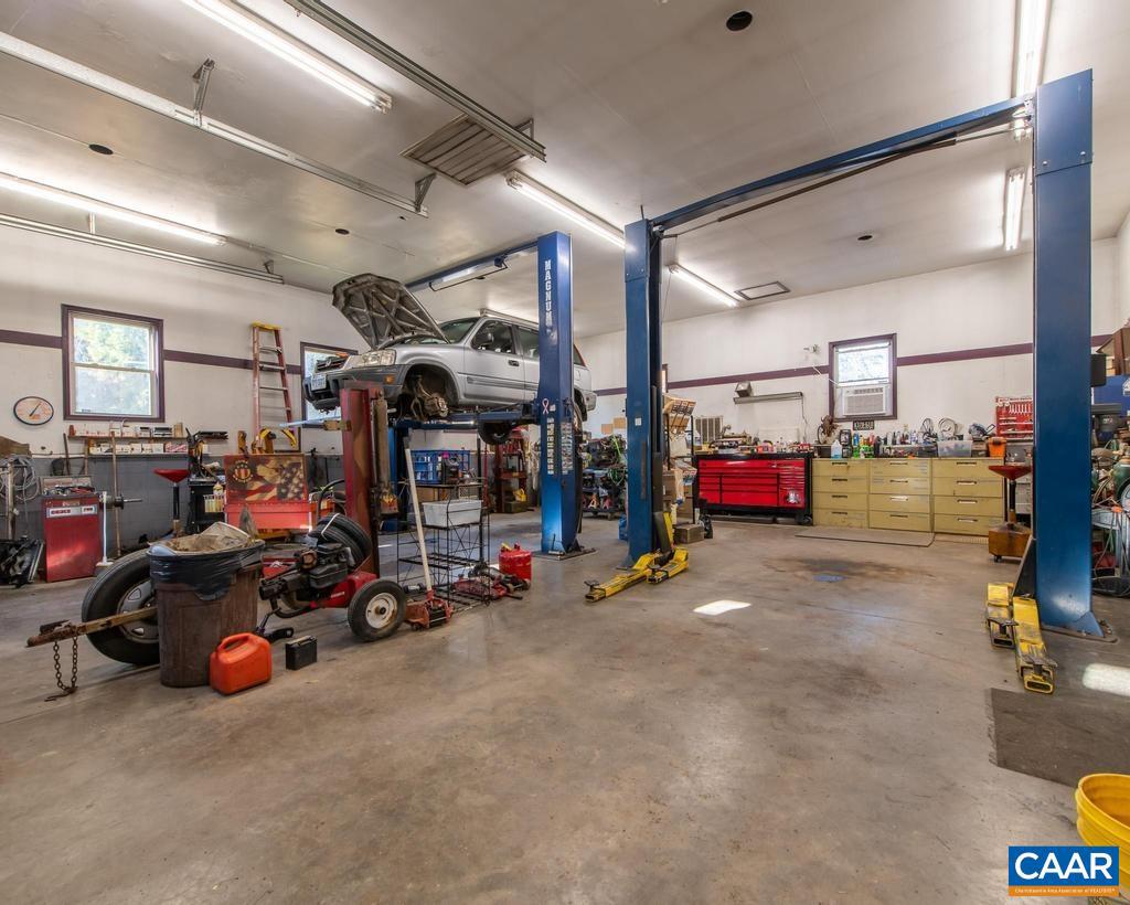 3483 WEST RIVER RD, SCOTTSVILLE, Virginia 24590, 4 Bedrooms Bedrooms, ,2 BathroomsBathrooms,Residential,For sale,3483 WEST RIVER RD,671549 MLS # 671549