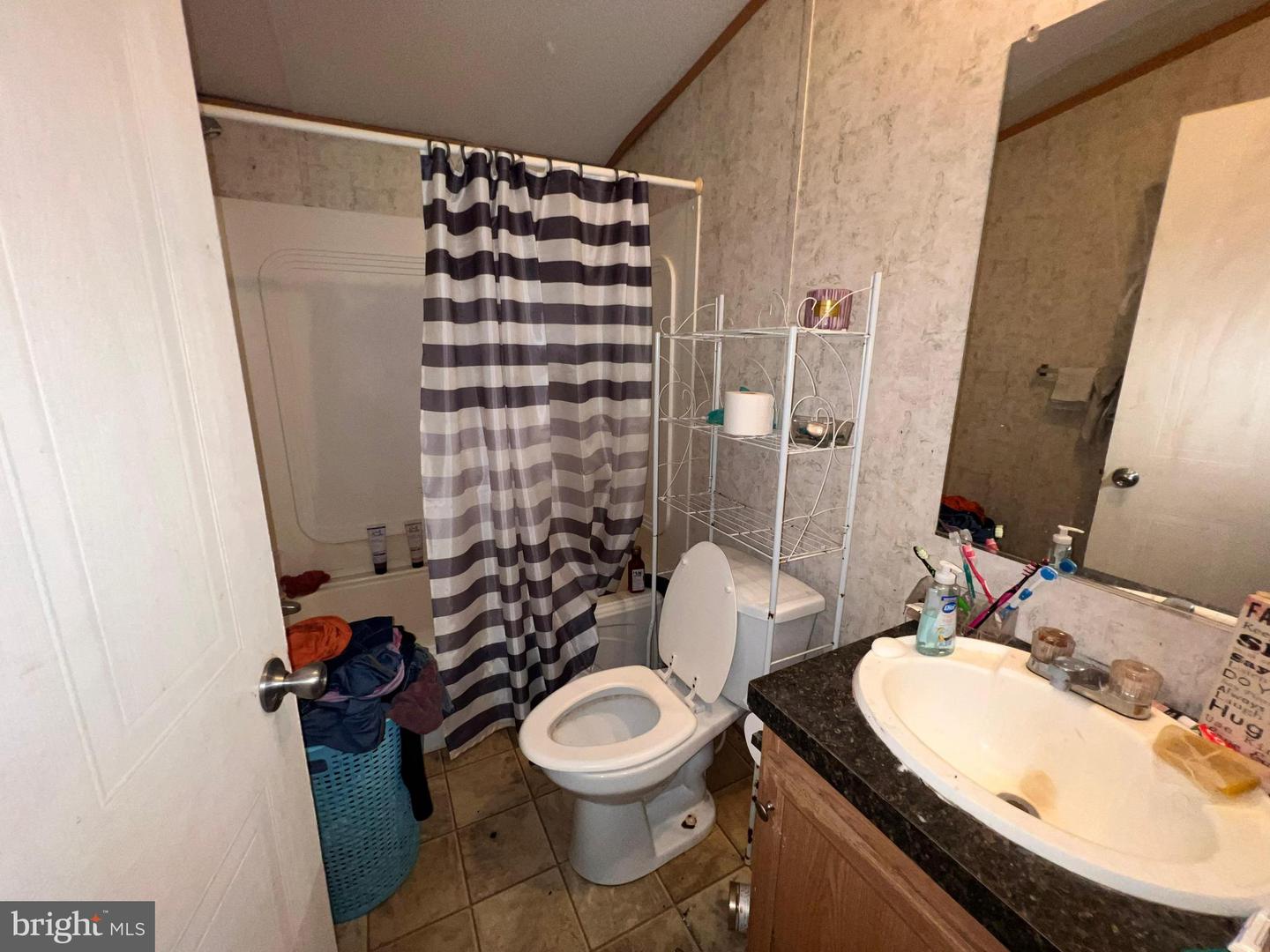 28145 WHITES NECK RD, PARKSLEY, Virginia 23421, 3 Bedrooms Bedrooms, ,2 BathroomsBathrooms,Residential,For sale,28145 WHITES NECK RD,VAAC2002438 MLS # VAAC2002438