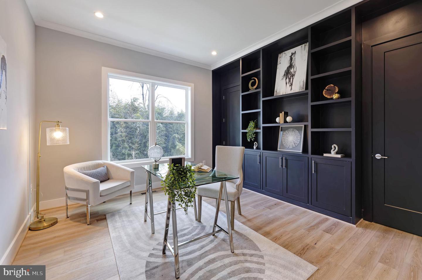 125 CASMAR ST SE, VIENNA, Virginia 22180, 7 Bedrooms Bedrooms, ,7 BathroomsBathrooms,Residential,For sale,125 CASMAR ST SE,VAFX2280946 MLS # VAFX2280946