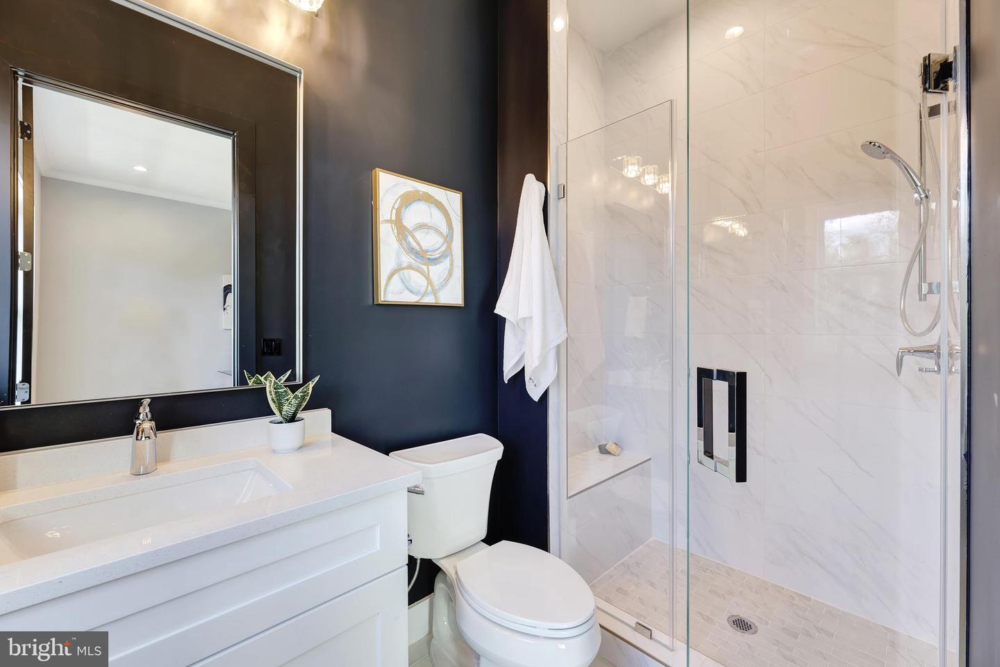 125 CASMAR ST SE, VIENNA, Virginia 22180, 7 Bedrooms Bedrooms, ,7 BathroomsBathrooms,Residential,For sale,125 CASMAR ST SE,VAFX2280946 MLS # VAFX2280946