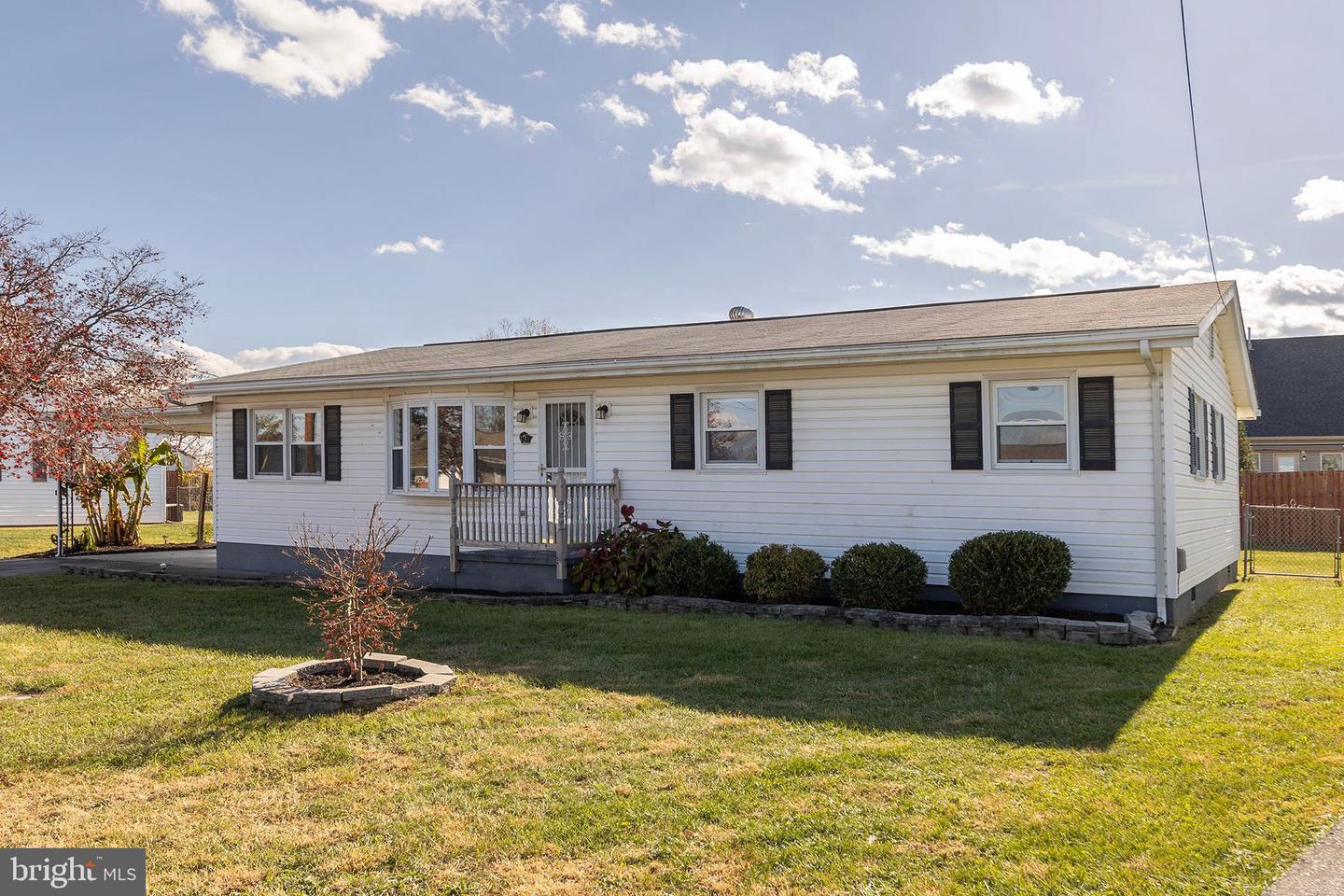 126 PLAINFIELD DR, WINCHESTER, Virginia 22602, 4 Bedrooms Bedrooms, ,1 BathroomBathrooms,Residential,For sale,126 PLAINFIELD DR,VAFV2038270 MLS # VAFV2038270