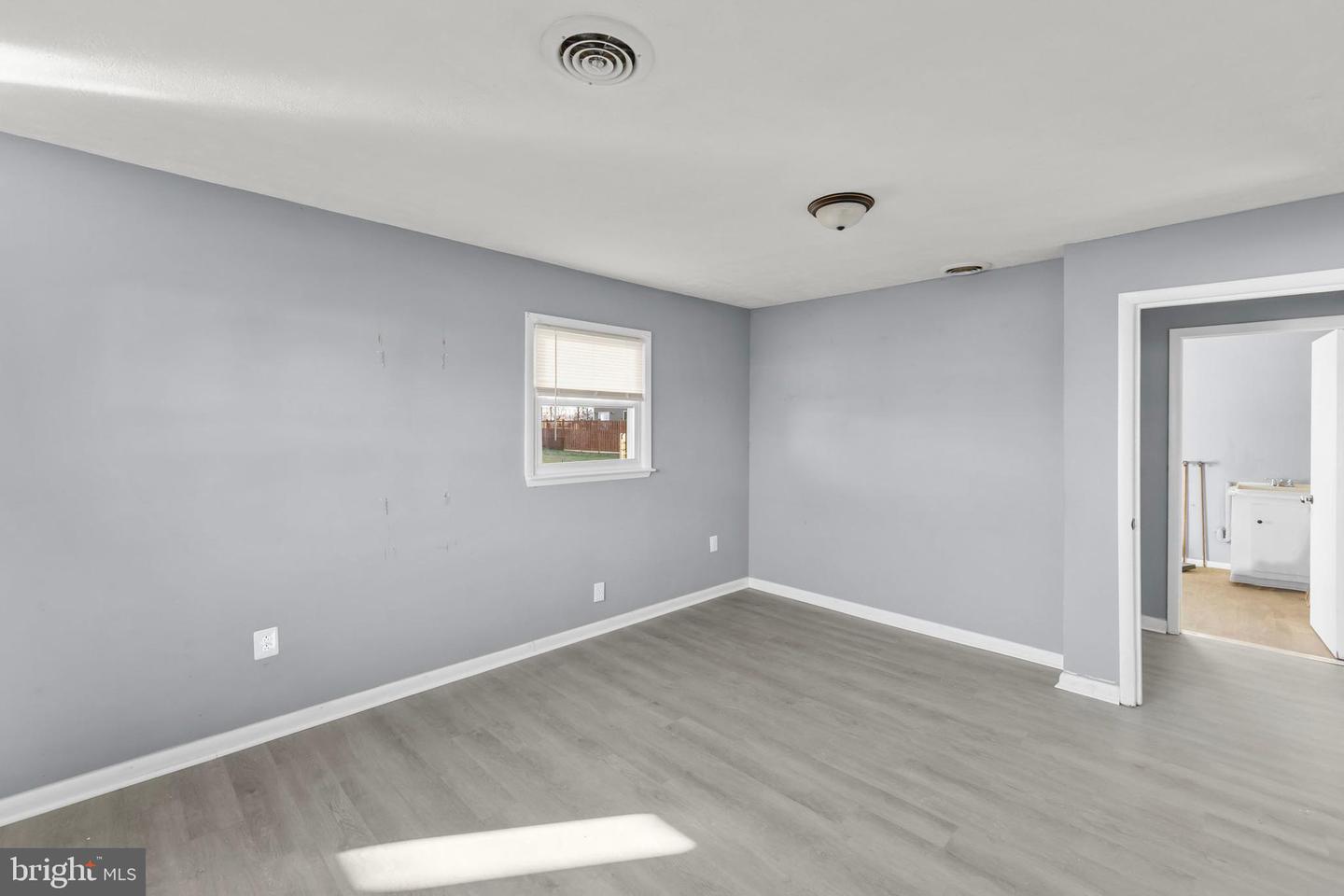 126 PLAINFIELD DR, WINCHESTER, Virginia 22602, 4 Bedrooms Bedrooms, ,1 BathroomBathrooms,Residential,For sale,126 PLAINFIELD DR,VAFV2038270 MLS # VAFV2038270