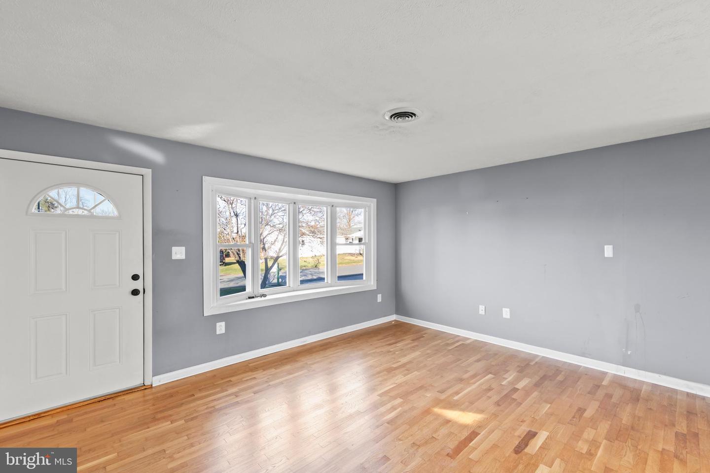 126 PLAINFIELD DR, WINCHESTER, Virginia 22602, 4 Bedrooms Bedrooms, ,1 BathroomBathrooms,Residential,For sale,126 PLAINFIELD DR,VAFV2038270 MLS # VAFV2038270