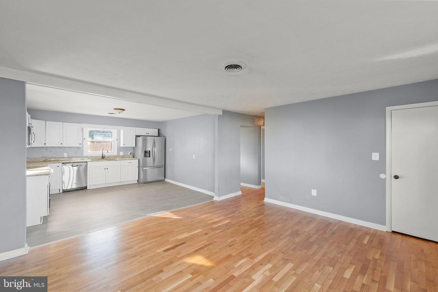 126 PLAINFIELD DR, WINCHESTER, Virginia 22602, 4 Bedrooms Bedrooms, ,1 BathroomBathrooms,Residential,For sale,126 PLAINFIELD DR,VAFV2038270 MLS # VAFV2038270