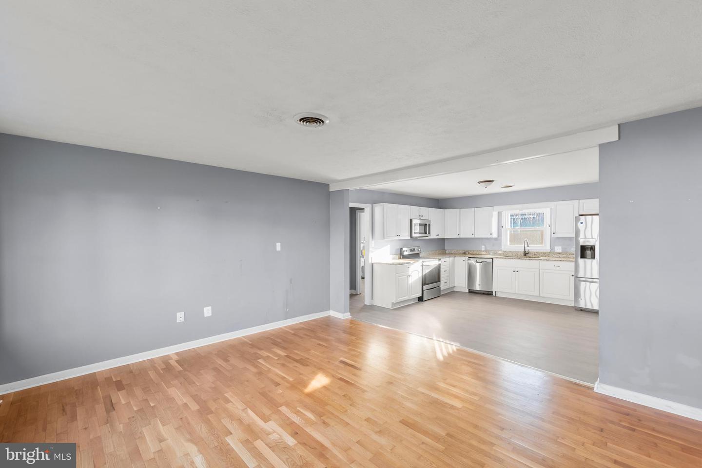 126 PLAINFIELD DR, WINCHESTER, Virginia 22602, 4 Bedrooms Bedrooms, ,1 BathroomBathrooms,Residential,For sale,126 PLAINFIELD DR,VAFV2038270 MLS # VAFV2038270