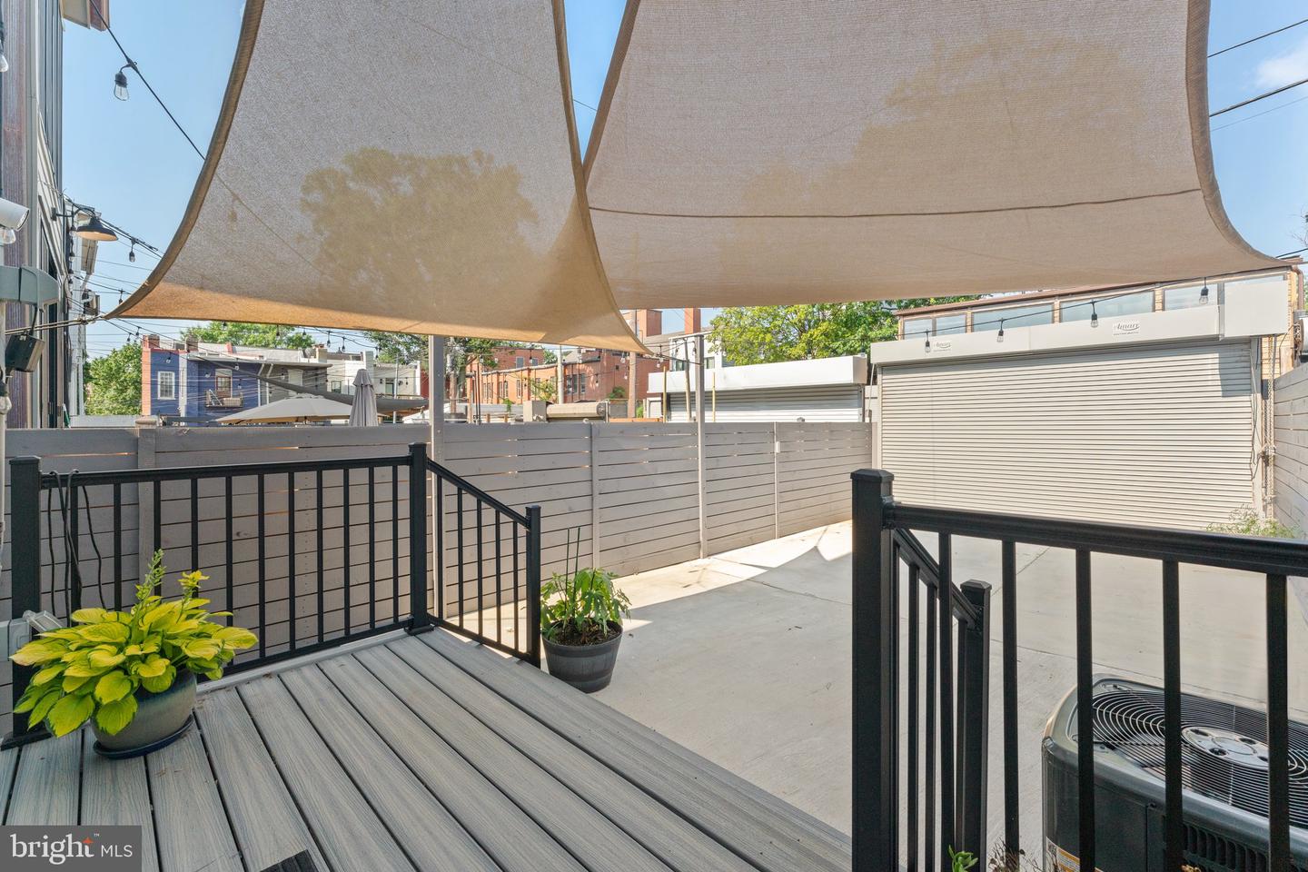 922 8TH ST NE, WASHINGTON, District Of Columbia 20002, 4 Bedrooms Bedrooms, ,3 BathroomsBathrooms,Residential,For sale,922 8TH ST NE,DCDC2210074 MLS # DCDC2210074