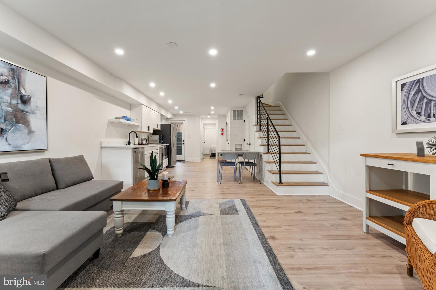 922 8TH ST NE, WASHINGTON, District Of Columbia 20002, 4 Bedrooms Bedrooms, ,3 BathroomsBathrooms,Residential,For sale,922 8TH ST NE,DCDC2210074 MLS # DCDC2210074