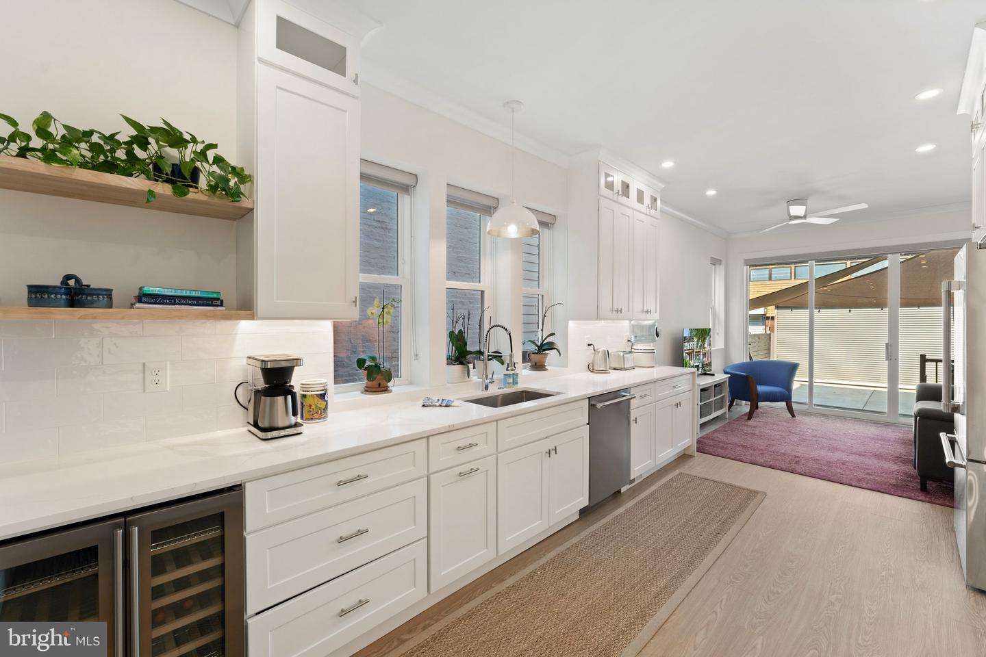 922 8TH ST NE, WASHINGTON, District Of Columbia 20002, 4 Bedrooms Bedrooms, ,3 BathroomsBathrooms,Residential,For sale,922 8TH ST NE,DCDC2210074 MLS # DCDC2210074