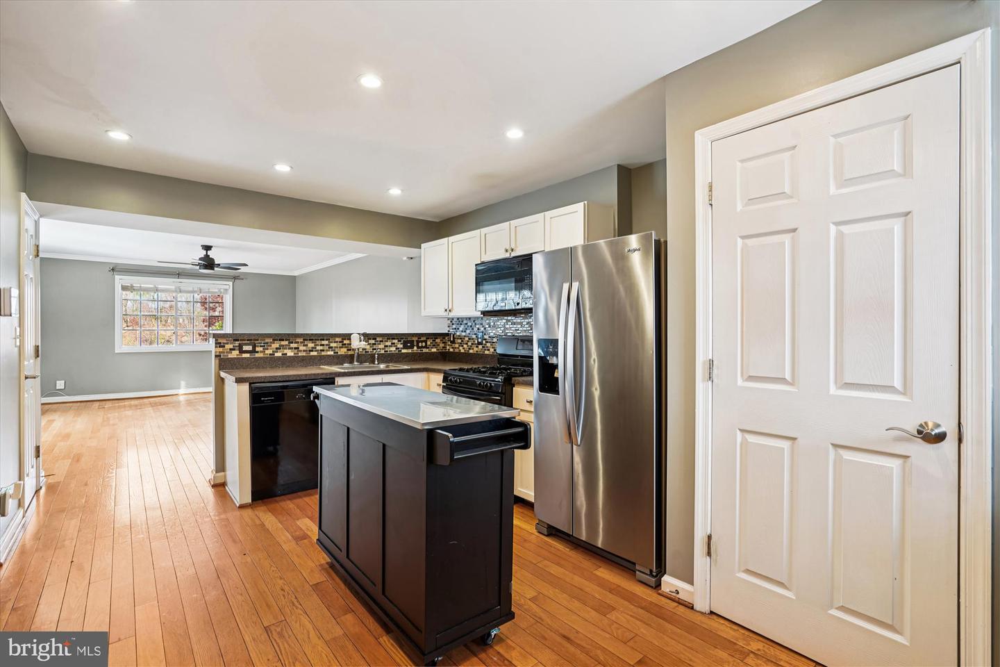 1435-C N VAN DORN ST, ALEXANDRIA, Virginia 22304, 2 Bedrooms Bedrooms, ,1 BathroomBathrooms,Residential,For sale,1435-C N VAN DORN ST,VAAX2049168 MLS # VAAX2049168