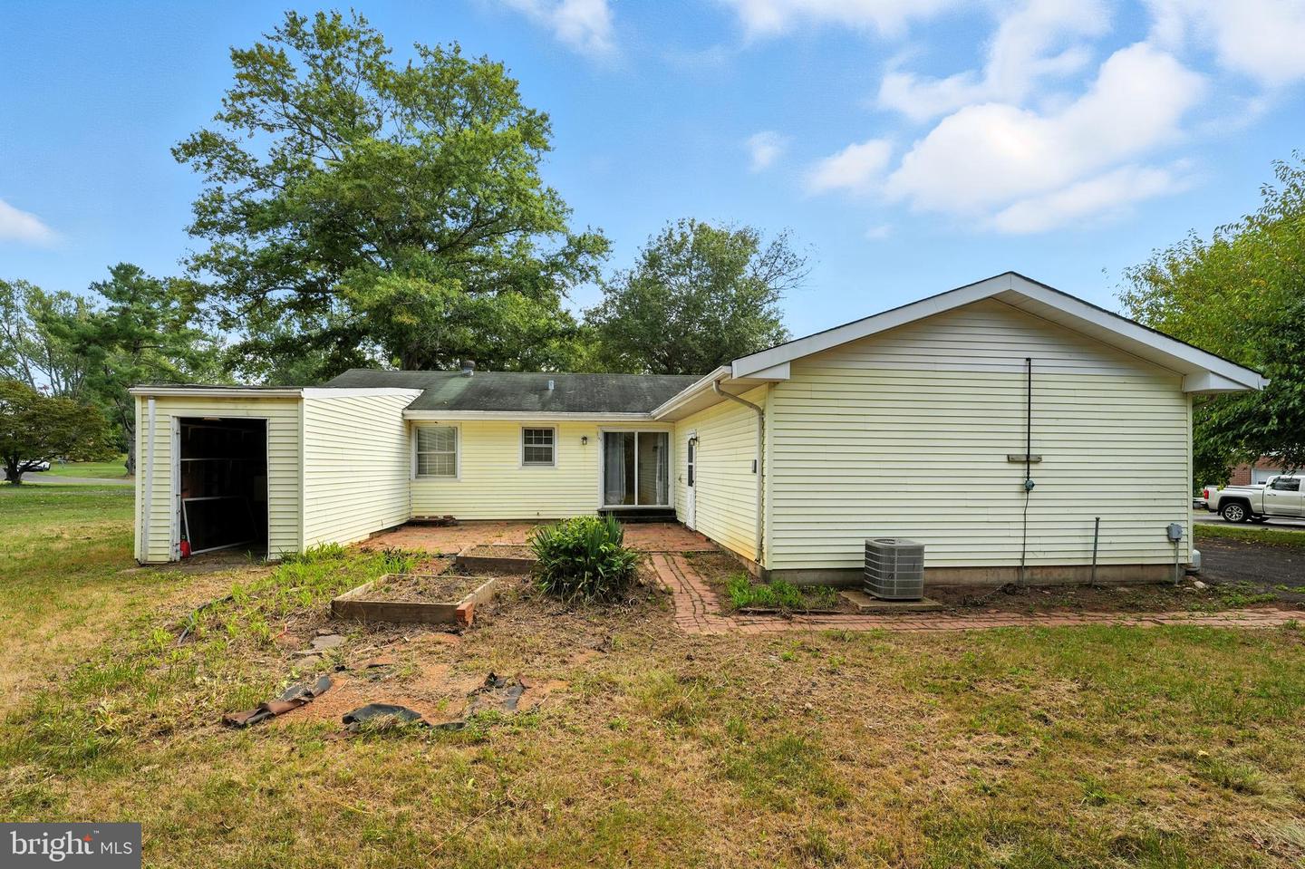 11269 CEDAR AVE, CULPEPER, Virginia 22701, 3 Bedrooms Bedrooms, ,2 BathroomsBathrooms,Residential,For sale,11269 CEDAR AVE,VACU2011514 MLS # VACU2011514