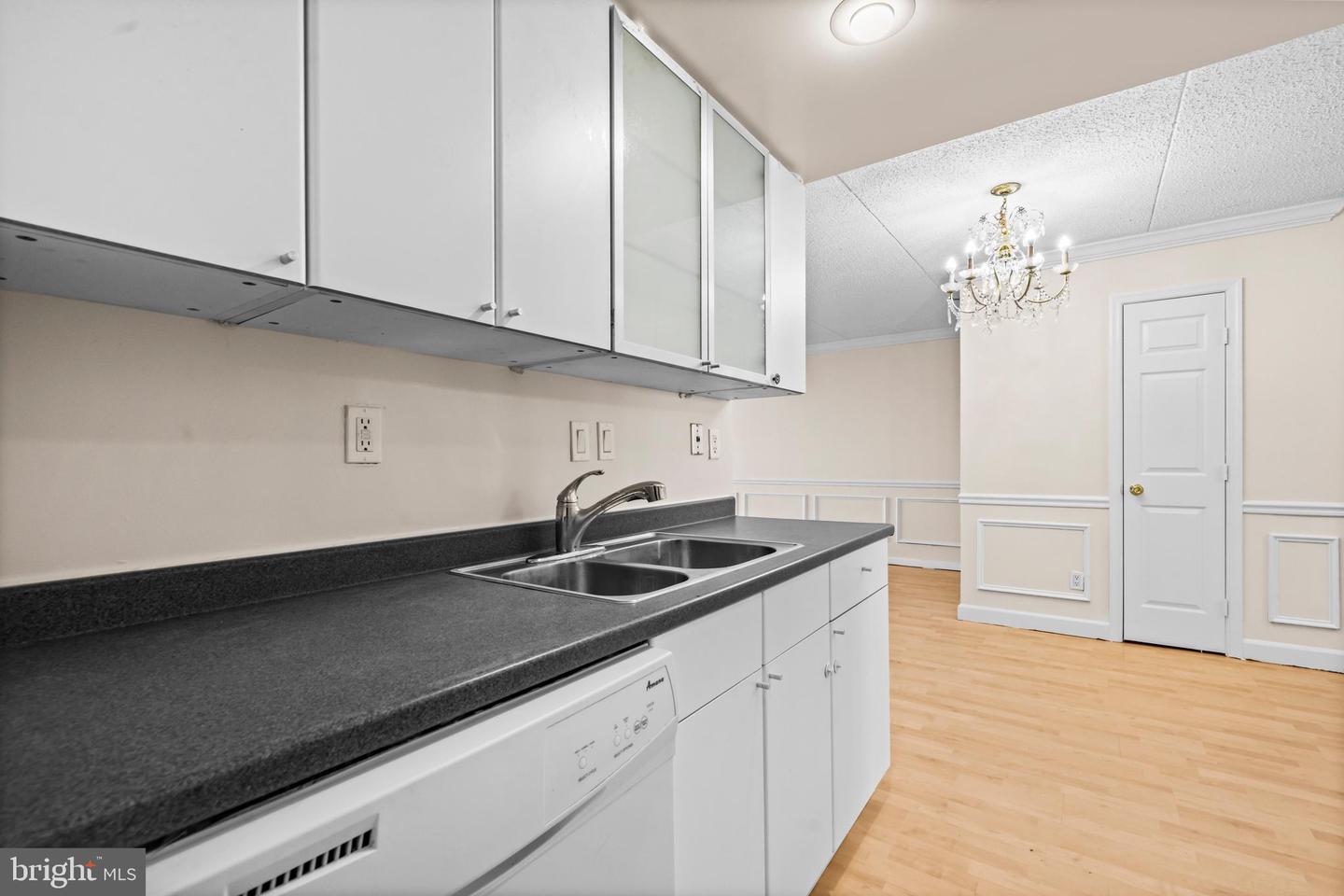 5911 EDSALL RD #1209, ALEXANDRIA, Virginia 22304, 1 Bedroom Bedrooms, ,1 BathroomBathrooms,Residential,For sale,5911 EDSALL RD #1209,VAAX2049488 MLS # VAAX2049488